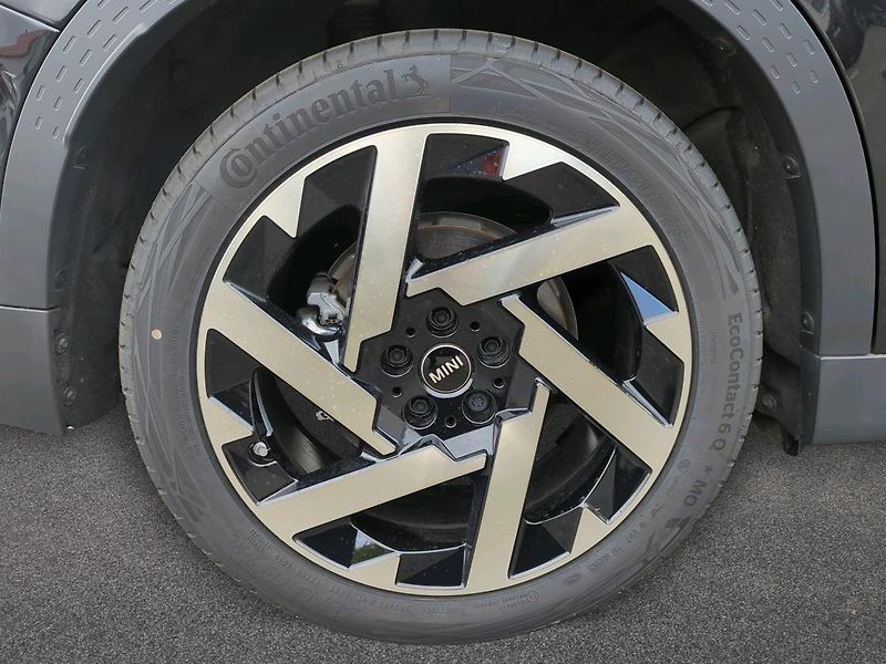 Mini Countryman SE ALL4 - fotka 17 z 18