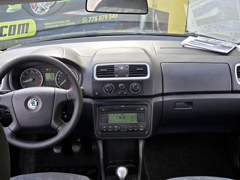 Škoda Roomster i 16V *SERV.KNÍŽKA*KLIMA      - fotka 31 z 40
