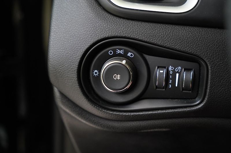 Jeep Renegade - fotka 13 z 22