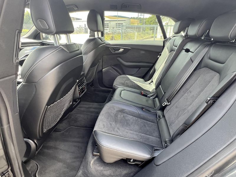 Audi Q8 (2020) 3.0TDI, quattro, S line - fotka 20 z 37