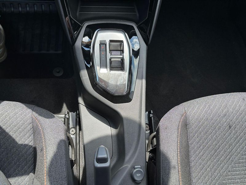 Peugeot 2008 (2026) BUSINESS Hybrid 110 e-DCS - fotka 18 z 22