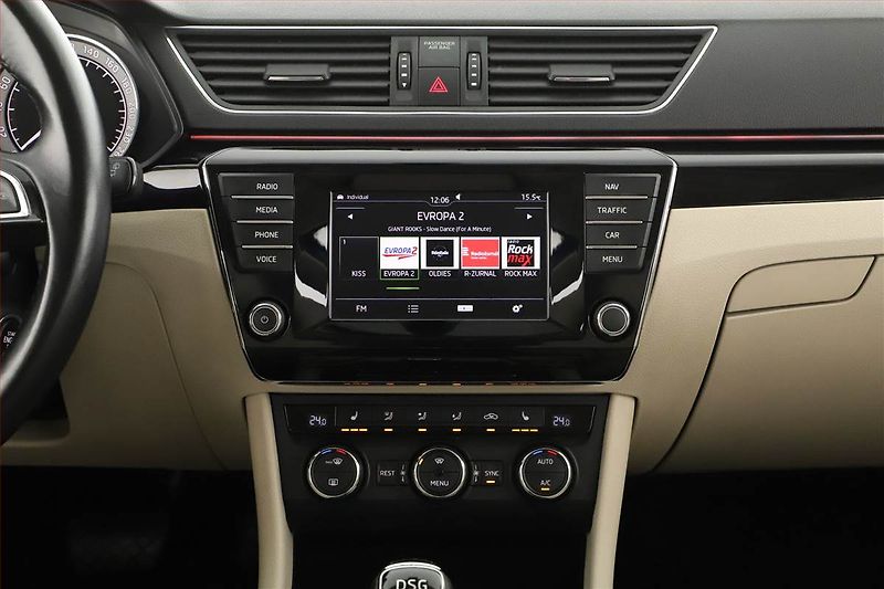 Škoda Superb (2016) 2.0 TDI 4x4, 4X4, Automat - fotka 11 z 20