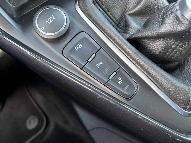 Ford Focus 1,5 TDCI 88kW Titanium - fotka 28 z 38