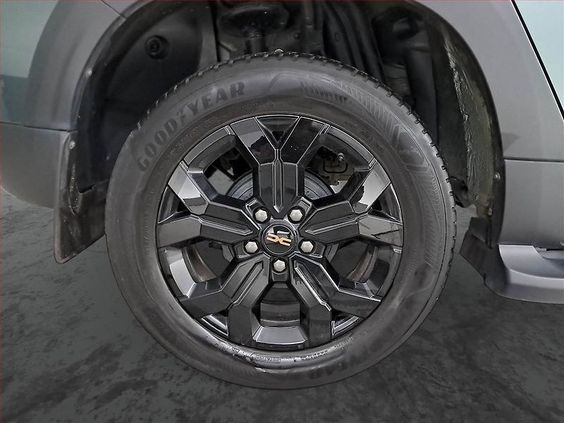 Dacia Duster (2023) Extreme 1.5 Blue dCi, 4x4 - fotka 15 z 18