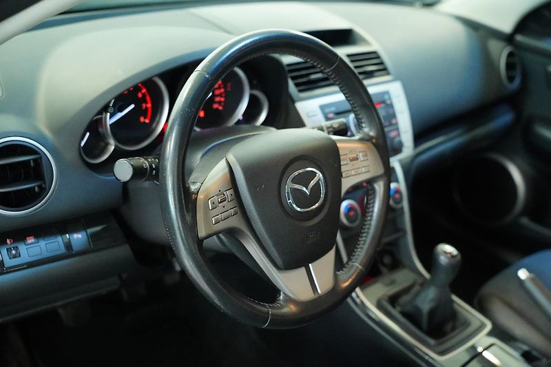 Mazda 6 - fotka 16 z 25