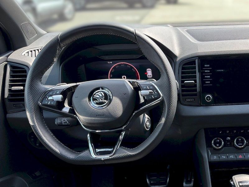 Škoda Karoq (2024) Sportline 1.5 TSI DSG 110 kW - fotka 23 z 33