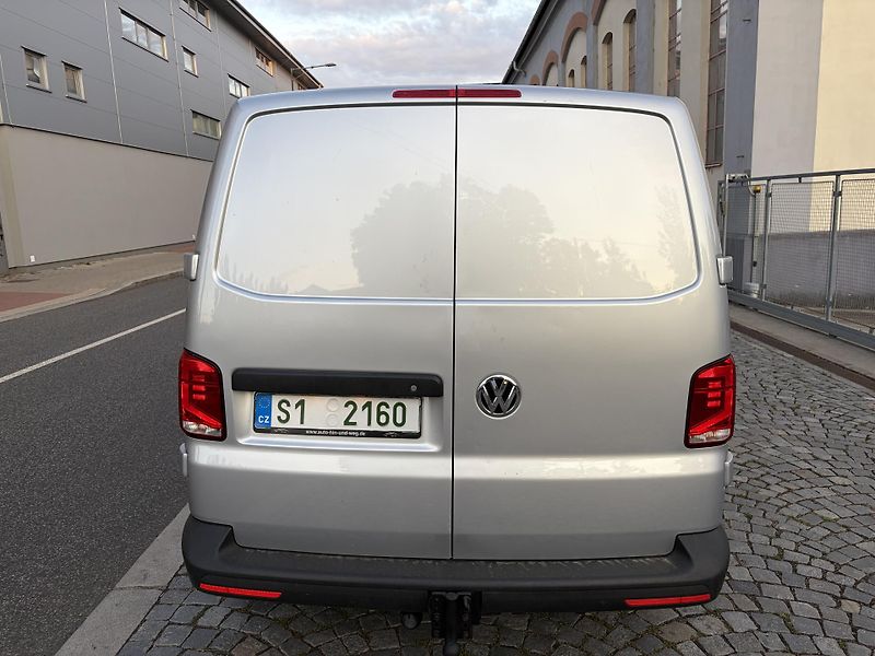 Volkswagen Transporter - fotka 9 z 23