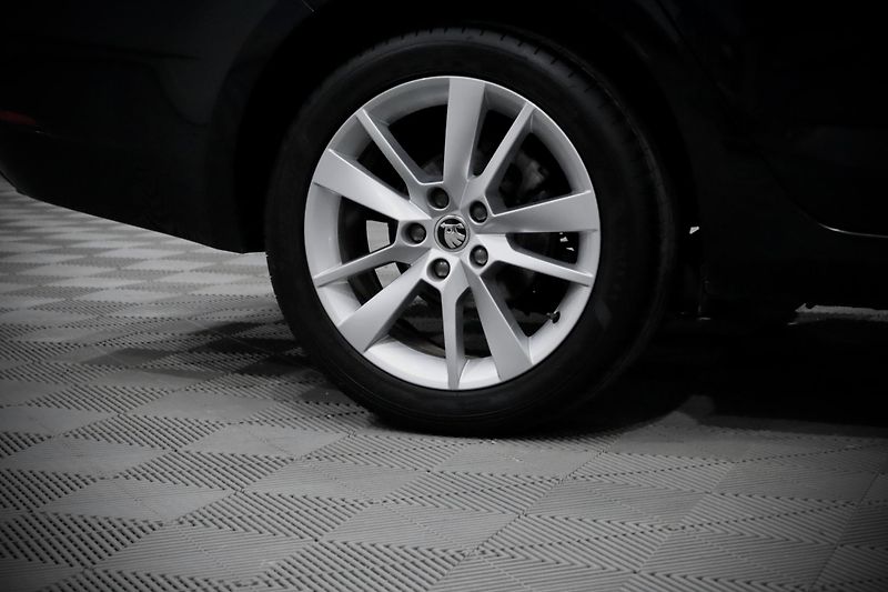 Škoda Octavia 3 FL Combi 1.4 TSI 110 kW - fotka 7 z 31