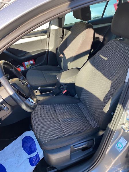 Škoda Octavia (2016) Škoda Octavia 1,6TDi TOP STAV - fotka 16 z 18