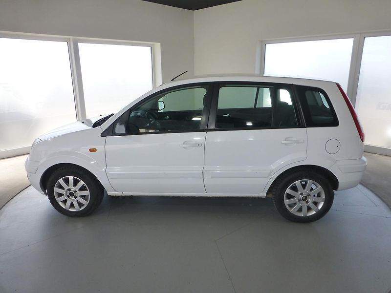 Ford Fusion (2010) 1,4i*KLIMA*VYHŘ.ČELNÍ SKLO* - fotka 8 z 24