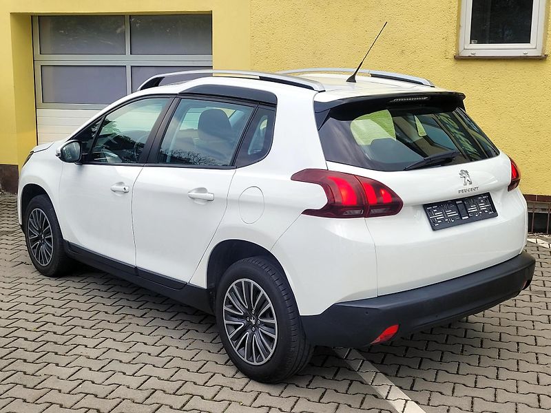 Peugeot 2008 1,2 MÁLO NAJETO*CZ,SERVIS - fotka 6 z 39