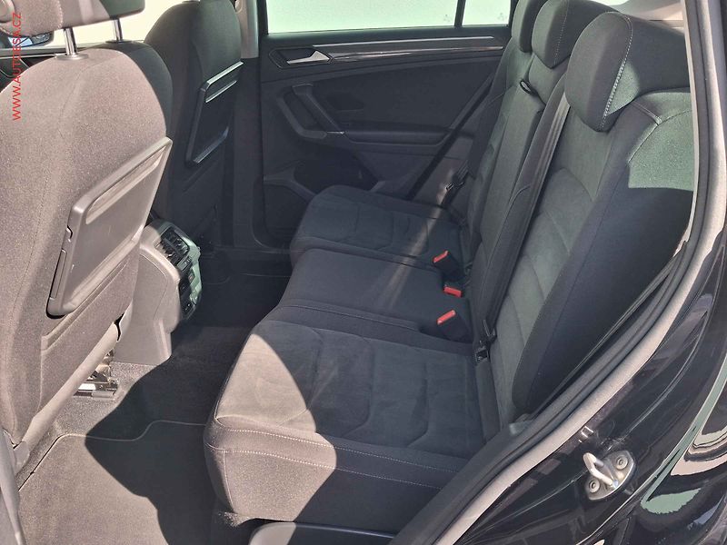Volkswagen Tiguan (2017) 2.0 TSi 4X4, Highline, DSG - fotka 10 z 22