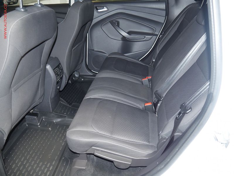 Ford Kuga (2018) 1.5EB, Navi, TZ - fotka 10 z 20