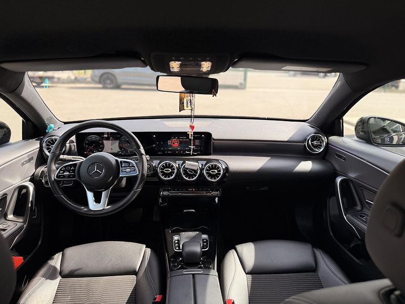 Mercedes-Benz Třídy A (2019) A 180 D - fotka 16 z 17