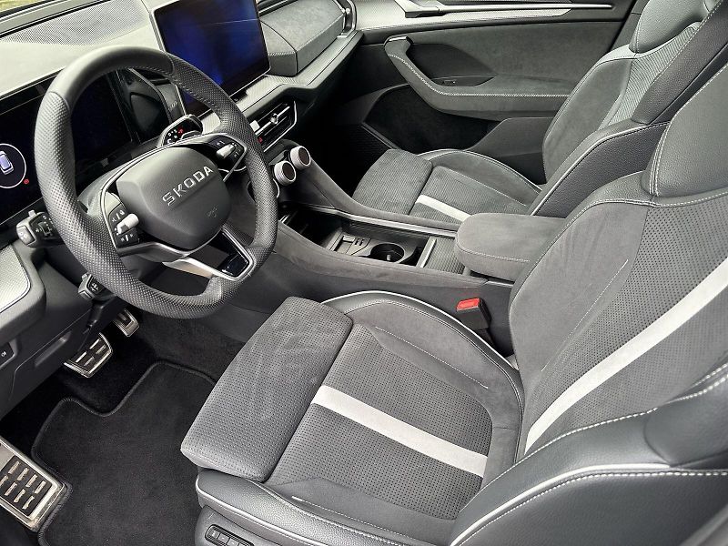 Škoda Kodiaq (2025) 2.0 TDI 4x4 DSG Sportline - fotka 7 z 33