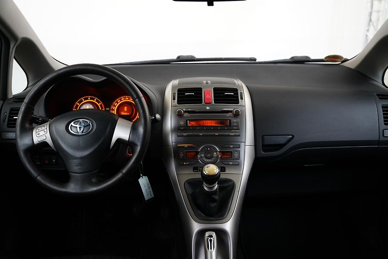 Toyota Auris - fotka 5 z 20