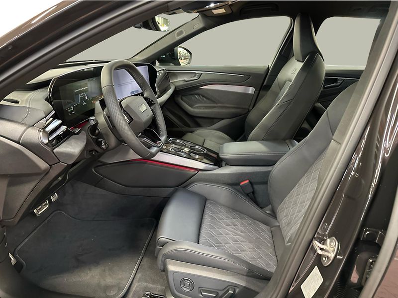 Audi A6 (2026) Avant e-hybrid quattro 220kW - fotka 11 z 25
