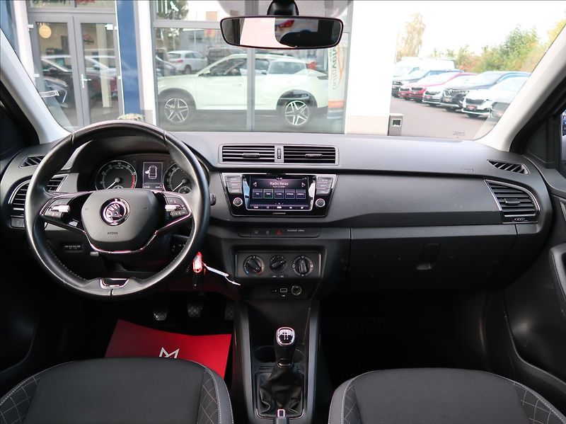 Škoda Fabia 1,0 TSi,70kW,1majČR,Serv.k,DPH - fotka 16 z 25