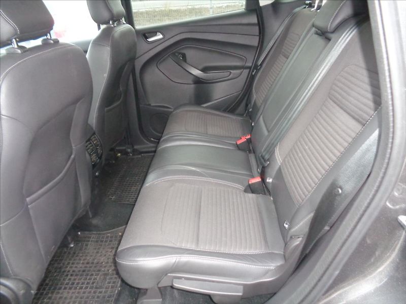 Ford Kuga 1,5 - fotka 12 z 13