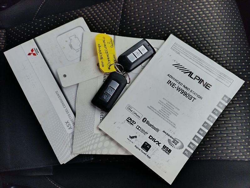 Mitsubishi ASX 1,6 DI-D 4x4 Kamera Navigace - fotka 37 z 37