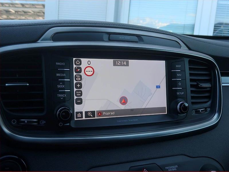 Kia Sorento (2018) GT Line 2.2 CRDi - fotka 12 z 20