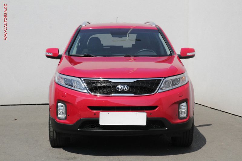 Kia Sorento (2013) 2.2 CRDi 4x4, 1.maj,ČR, AT - fotka 2 z 3
