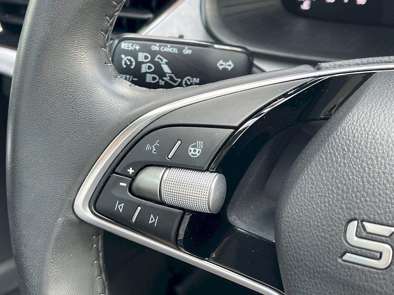 Škoda Scala (2025) 1.0 TSI 85kW Top Selection - fotka 8 z 35