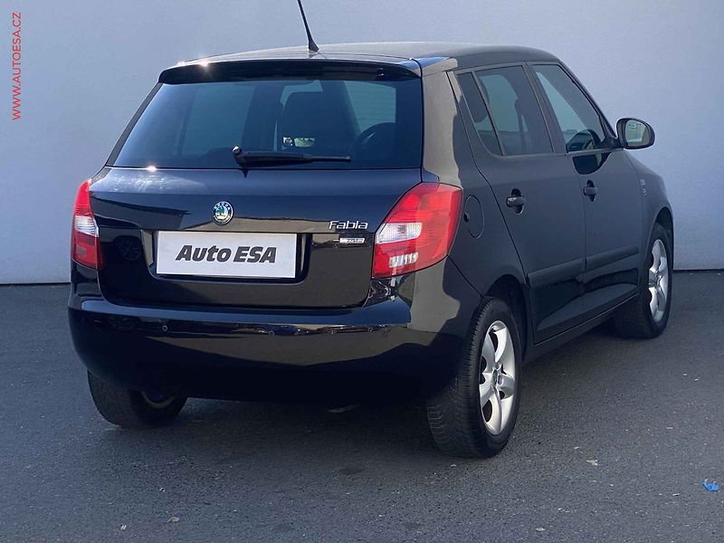 Škoda Fabia (2011) 1.2 TSi, Family - fotka 4 z 15