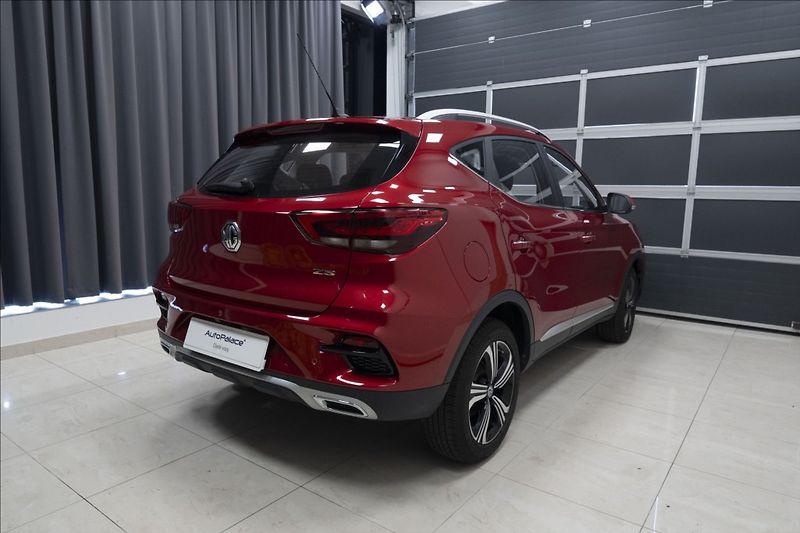 MG ZS 1,5 ESSENTIAL PLUS ZÁRUKA 2031 - fotka 4 z 41