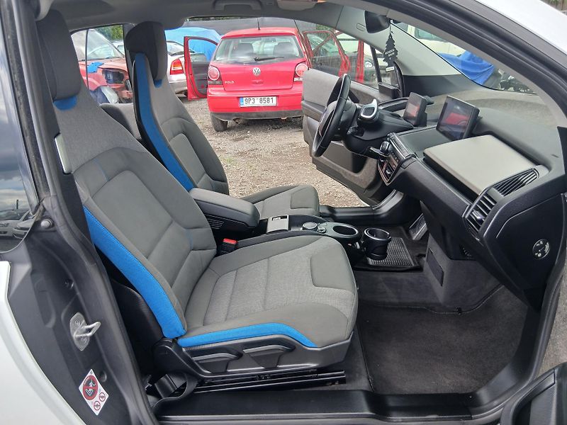 BMW i3 125 kW, 86tis km - fotka 36 z 47