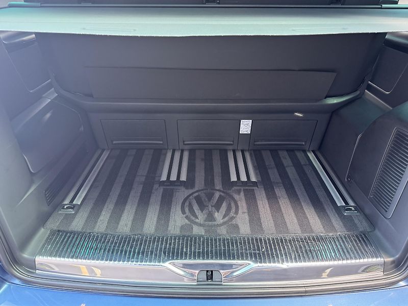 Volkswagen Multivan (2016) 2.0TDi DSG 4M Highline, DPH - fotka 27 z 54