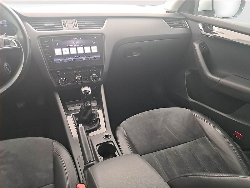 Škoda Octavia (2017) 2.0 TDI, Serv.kniha, Navi - fotka 7 z 17