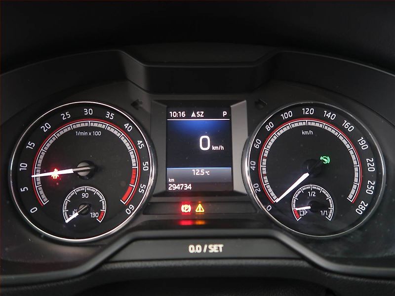 Škoda Octavia (2017) RS 2.0 TDI, Automat, ČR,1.maj - fotka 11 z 21