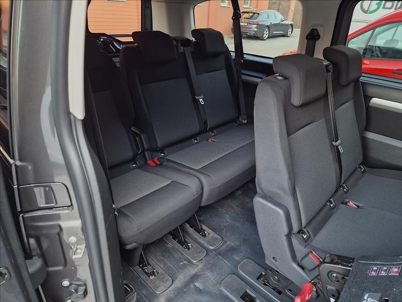 Toyota ProAce Verso 2.0 D-4d 106kw L2 Shuttle, ČR - fotka 16 z 50