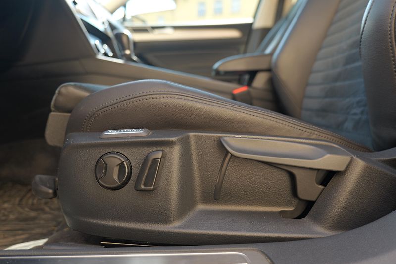 Volkswagen Passat - fotka 12 z 35
