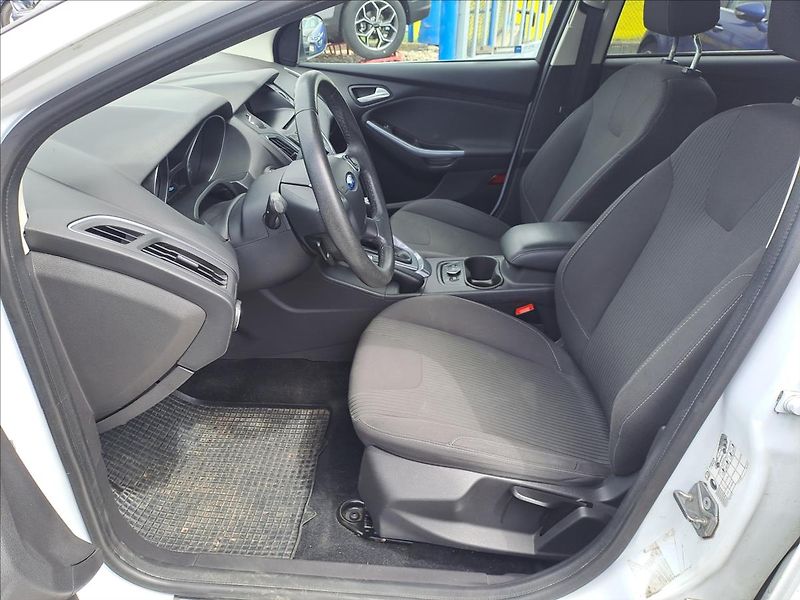 Ford Focus 1,6 ECOBOOST - fotka 5 z 16