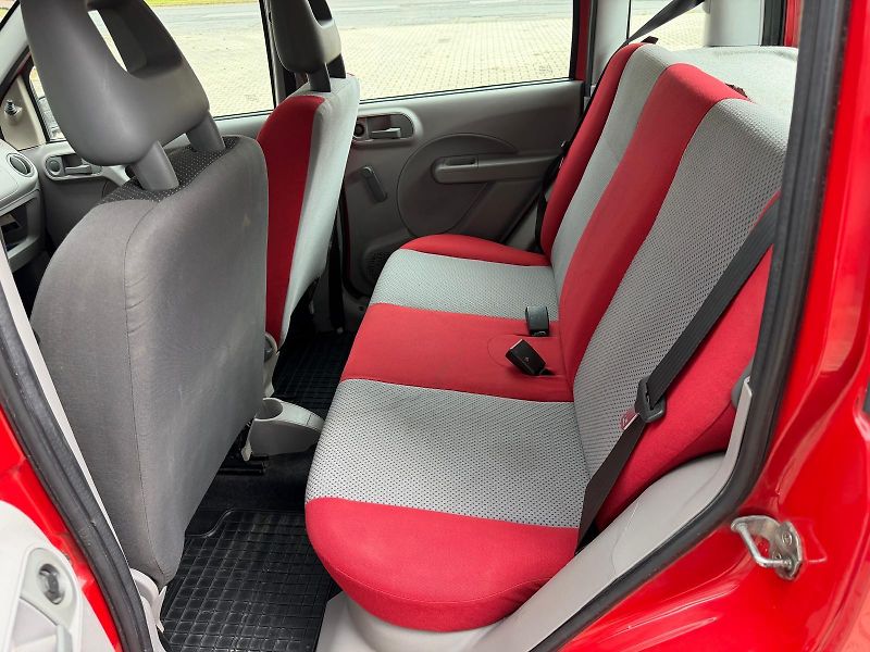 Fiat Panda 1,2i 4x4  - fotka 11 z 18