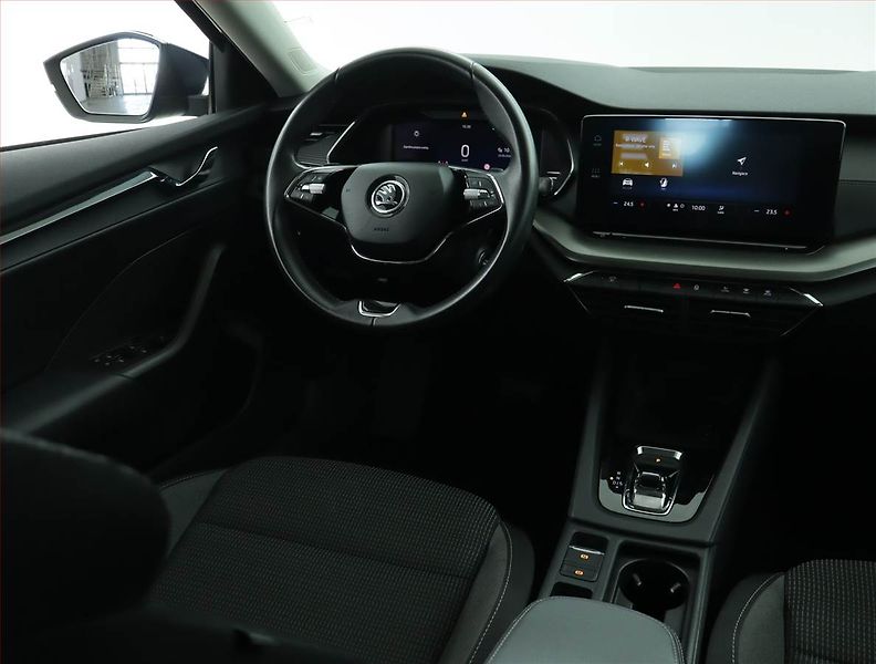 Škoda Octavia (2024) Ambition 2.0 TDI, Automat - fotka 7 z 16