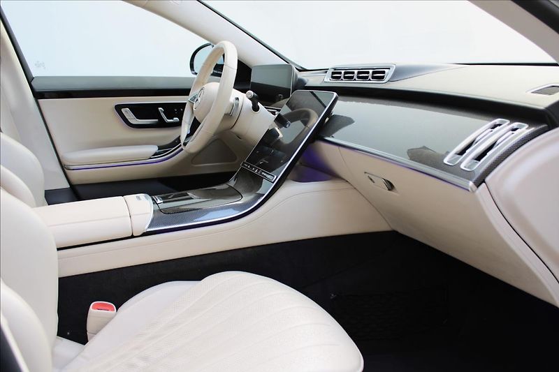 Mercedes-Benz Třídy S 350d 4M/PANO/HUD/360°/CZ - fotka 33 z 50