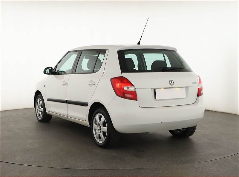 Škoda Fabia (2007) 1.4 TDI, po STK, rezervace - fotka 4 z 14