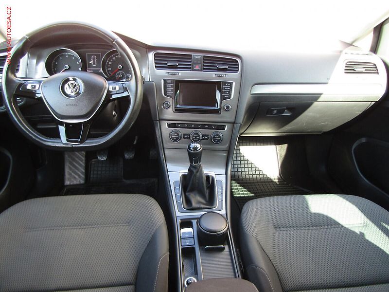 Volkswagen Golf (2013) 1.2 TSi VII, Comfortline, - fotka 8 z 20
