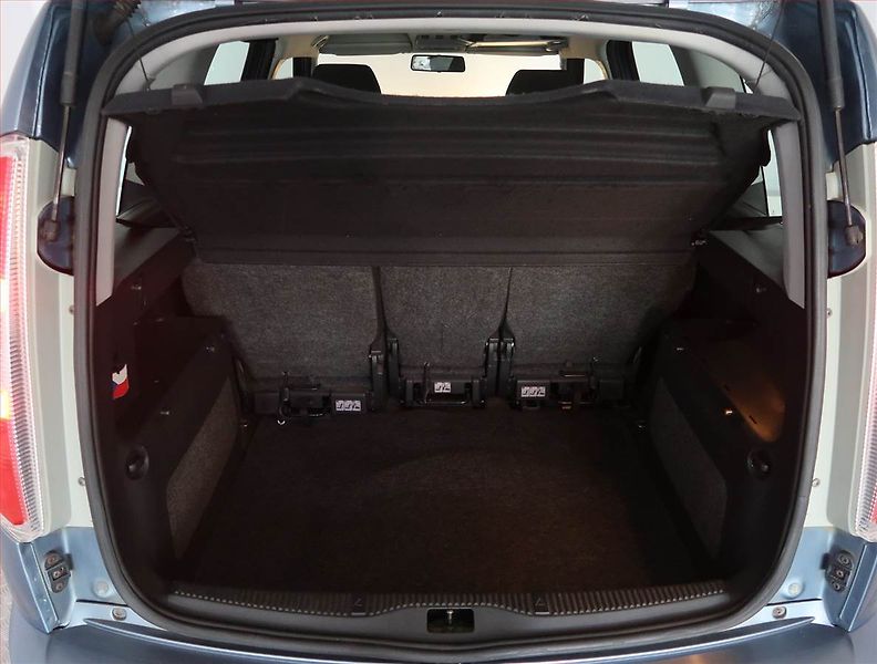 Škoda Roomster (2008) Comfort 1.2 12V, po STK - fotka 14 z 14