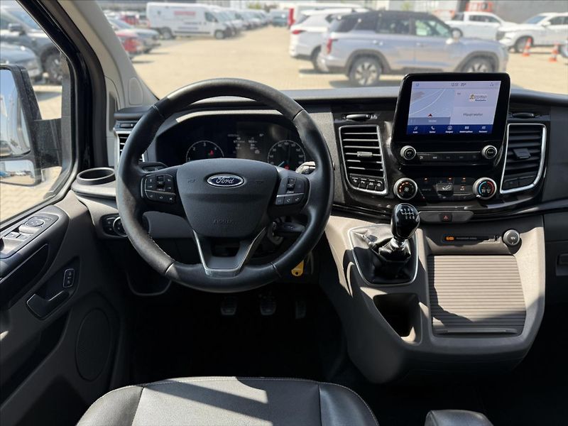 Ford Tourneo Custom 2,0 136kW Sport L1 Webasto - fotka 20 z 29