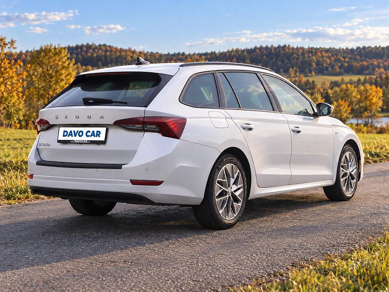 Škoda Octavia 2,0 TDI 110kW DSG DPH Matrix - fotka 7 z 33