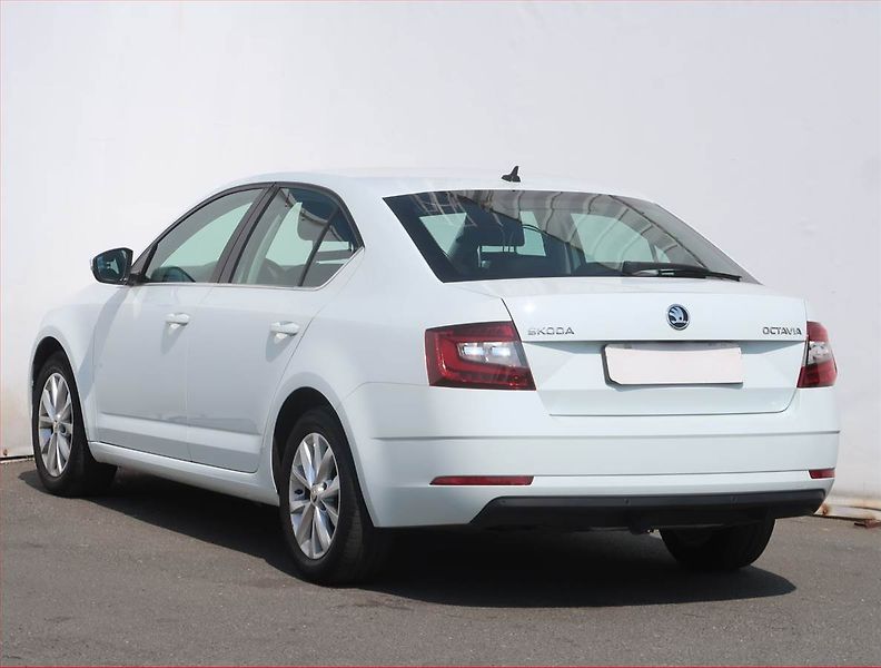Škoda Octavia (2017) Style 1.6 TDI, Serv.kniha - fotka 4 z 20