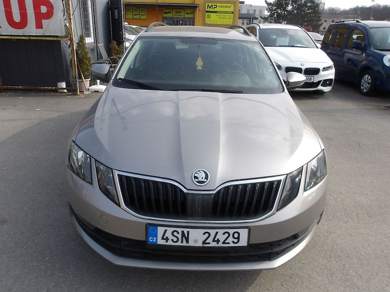 Škoda Octavia 1,5TSi DSG ! NAJ.9600km !!! - fotka 2 z 28