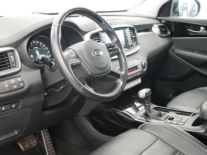 Kia Sorento - fotka 14 z 27