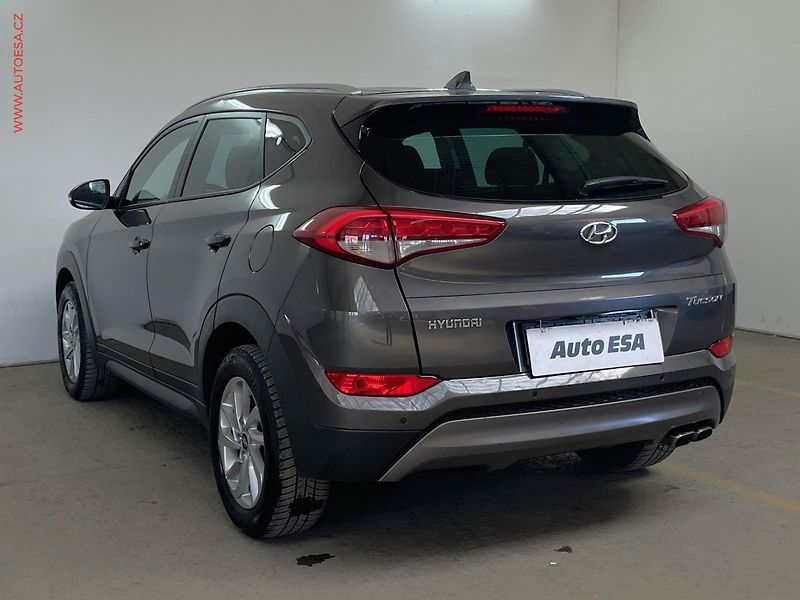Hyundai Tucson (2016) 1.6 T-GDi, AC, kamera - fotka 6 z 17