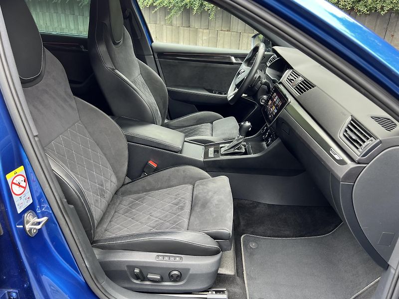 Škoda Superb iV 1.4 TSi 160 kW SPORTLINE - fotka 6 z 24