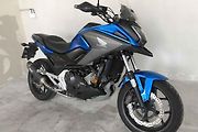 Ojetá motorka Honda NC 750 X.